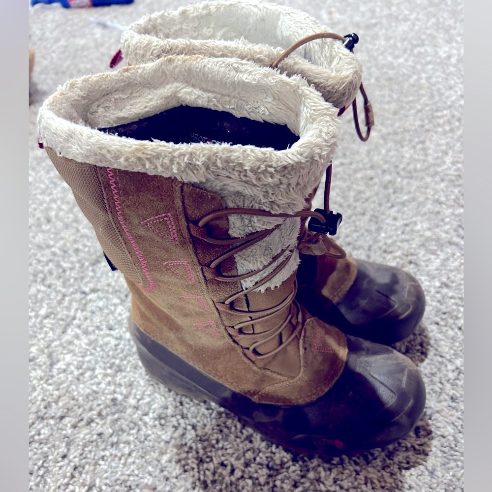 North Face Heatseeker snow boots